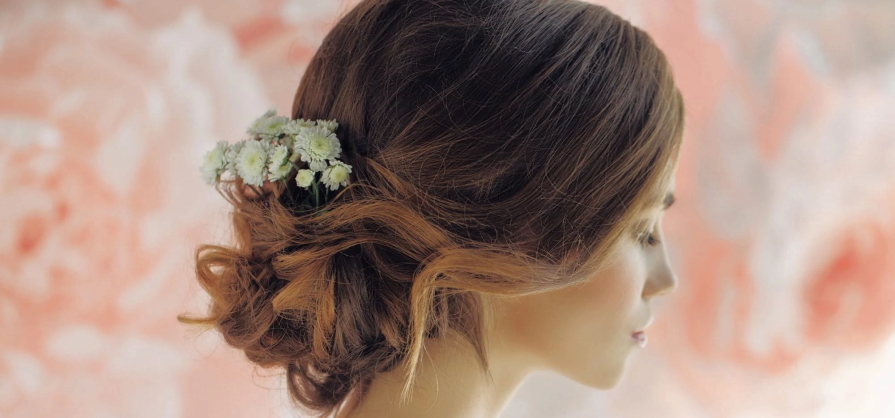 Wedding-Day Hair Ideas You Can Do Yourself | East Rooted Florals